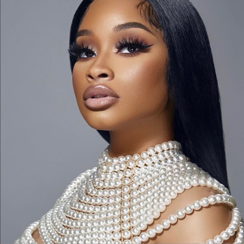 Pearl Neck Accessory
